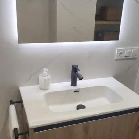 Cubela's Place Apartment *